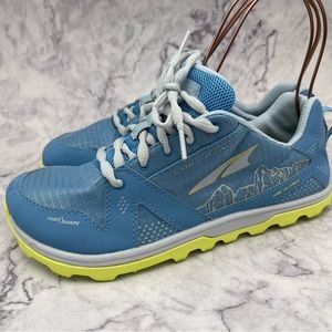 Altra Lone Peak, Terrain Running Shoes. Size 6. In excellent condition!